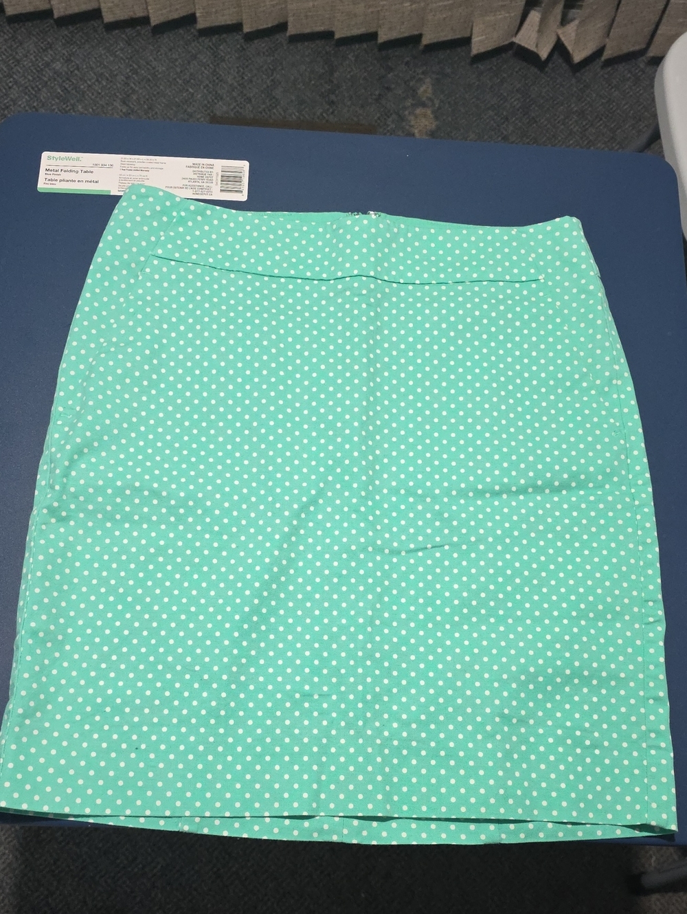 Ann Taylor Mint Green Polka Dot Pencil Skirt - Picture 1 of 4